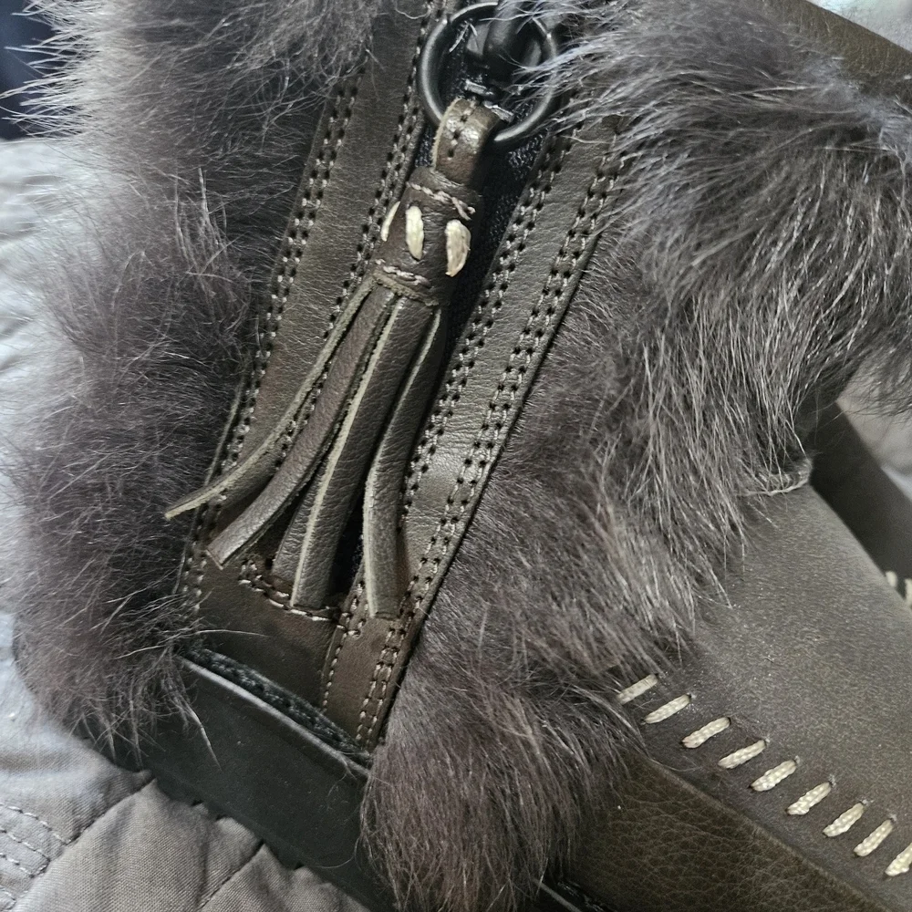 UGG Charcoal Gray Fur Platform Ankle Boots Womens Size 6 NEW